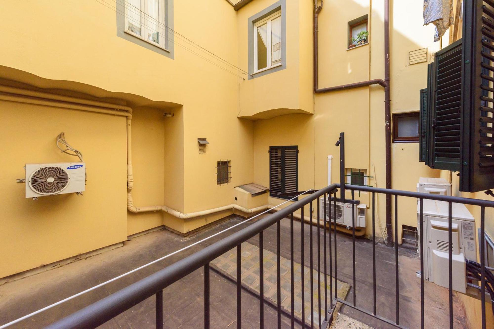 Uffizi 3 Bedrooms By Mmega *